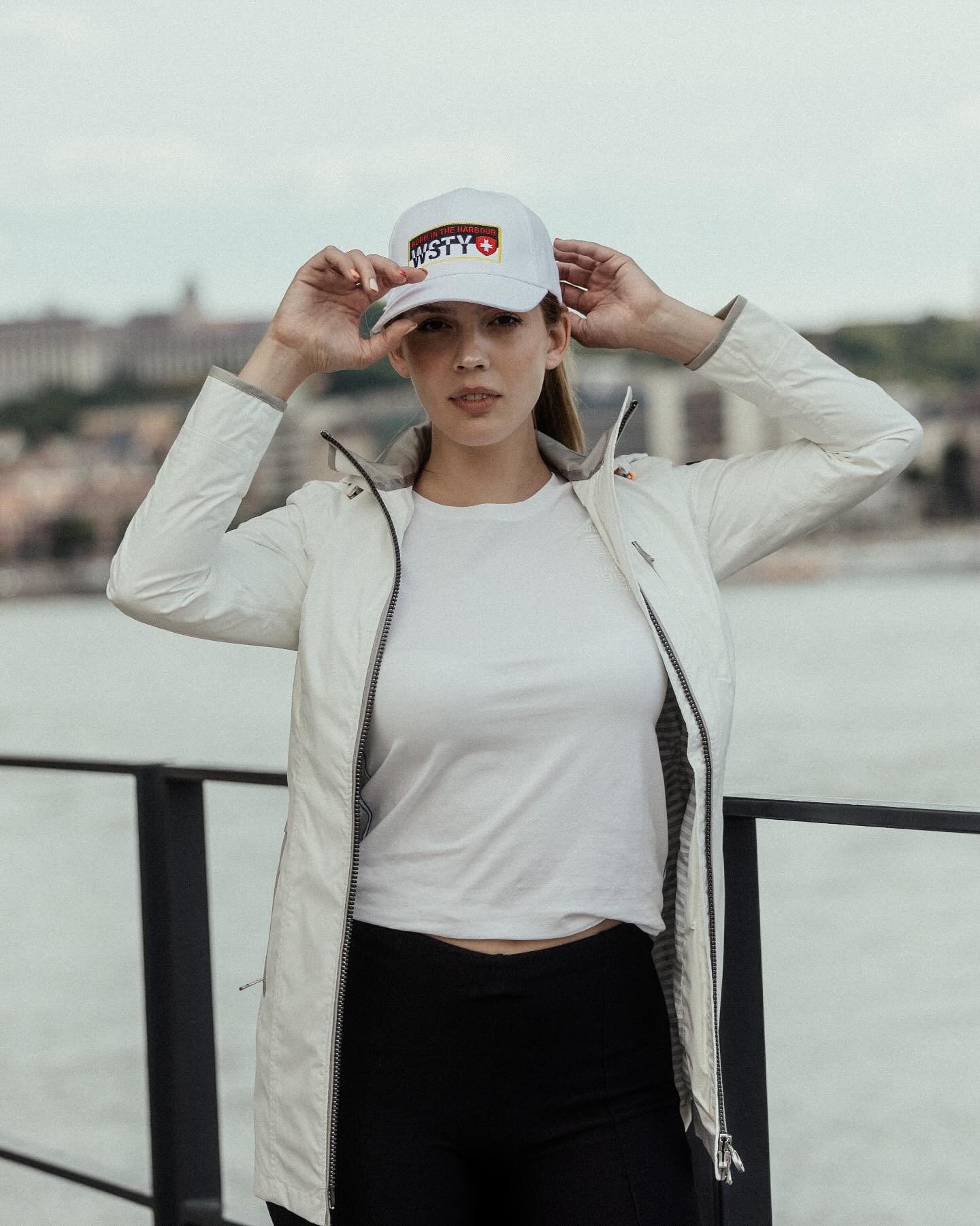 Lightweight elegance for breezy days.🌤️ The Westside jacket combines comfort and function with a feminine fit. #wellensteyn #wellensteyncanada #style #fashion #summerfashion #outerwear #outletcollectionatniagara #mensfashion #womensfashion #streetstyle #fashioncanada #jacket #winterjacket