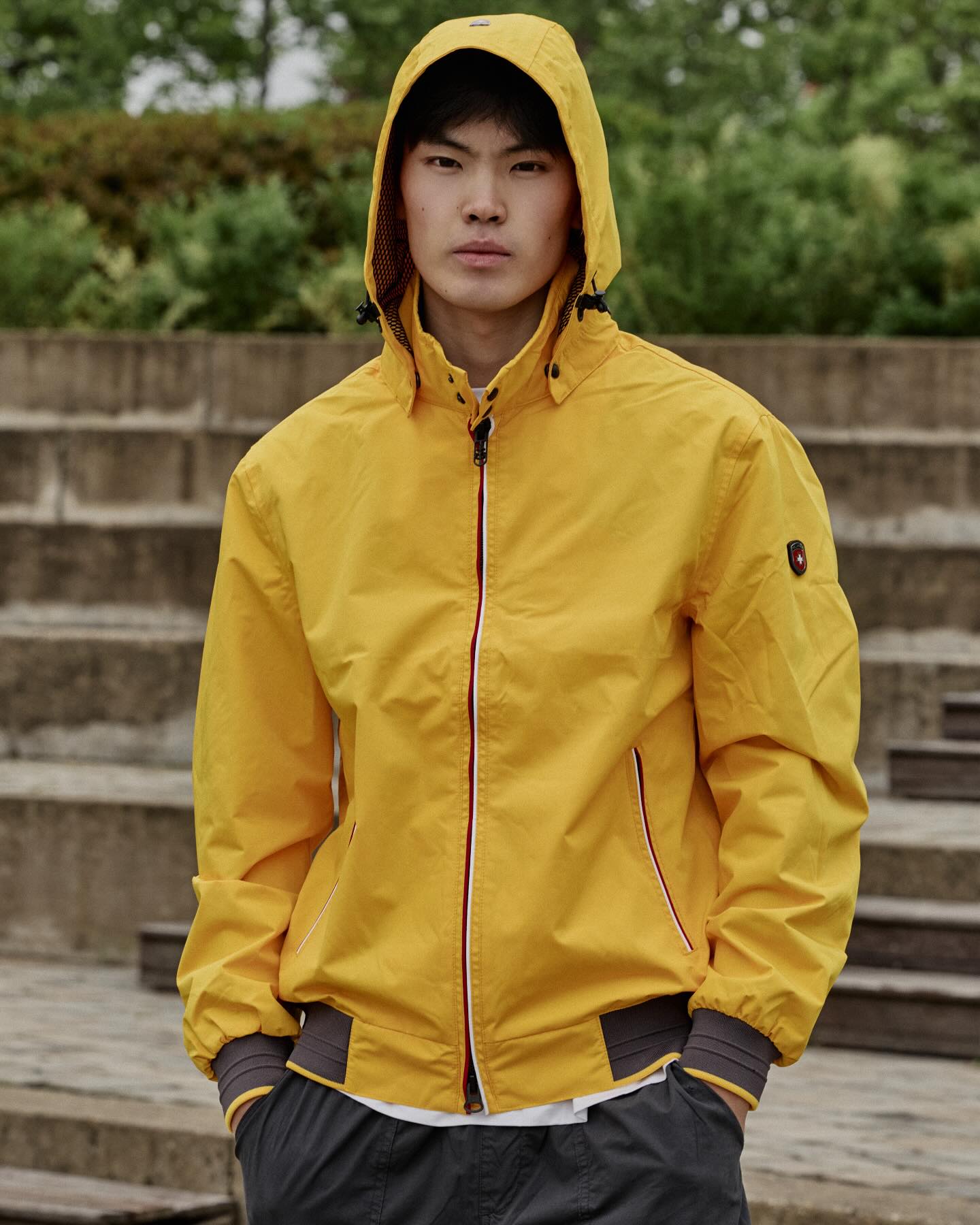 From city walks to weekend getaways , the College jacket keeps you protected in style.🌦️ ✔ Removable hood ✔ Practical inner & outer zip pockets ✔ Available in multiple colors #wellensteyn #wellensteyncanada #style #fashion #summerfashion #outerwear #outletcollectionatniagara #mensfashion #womensfashion #streetstyle #fashioncanada #jacket #winterjacke