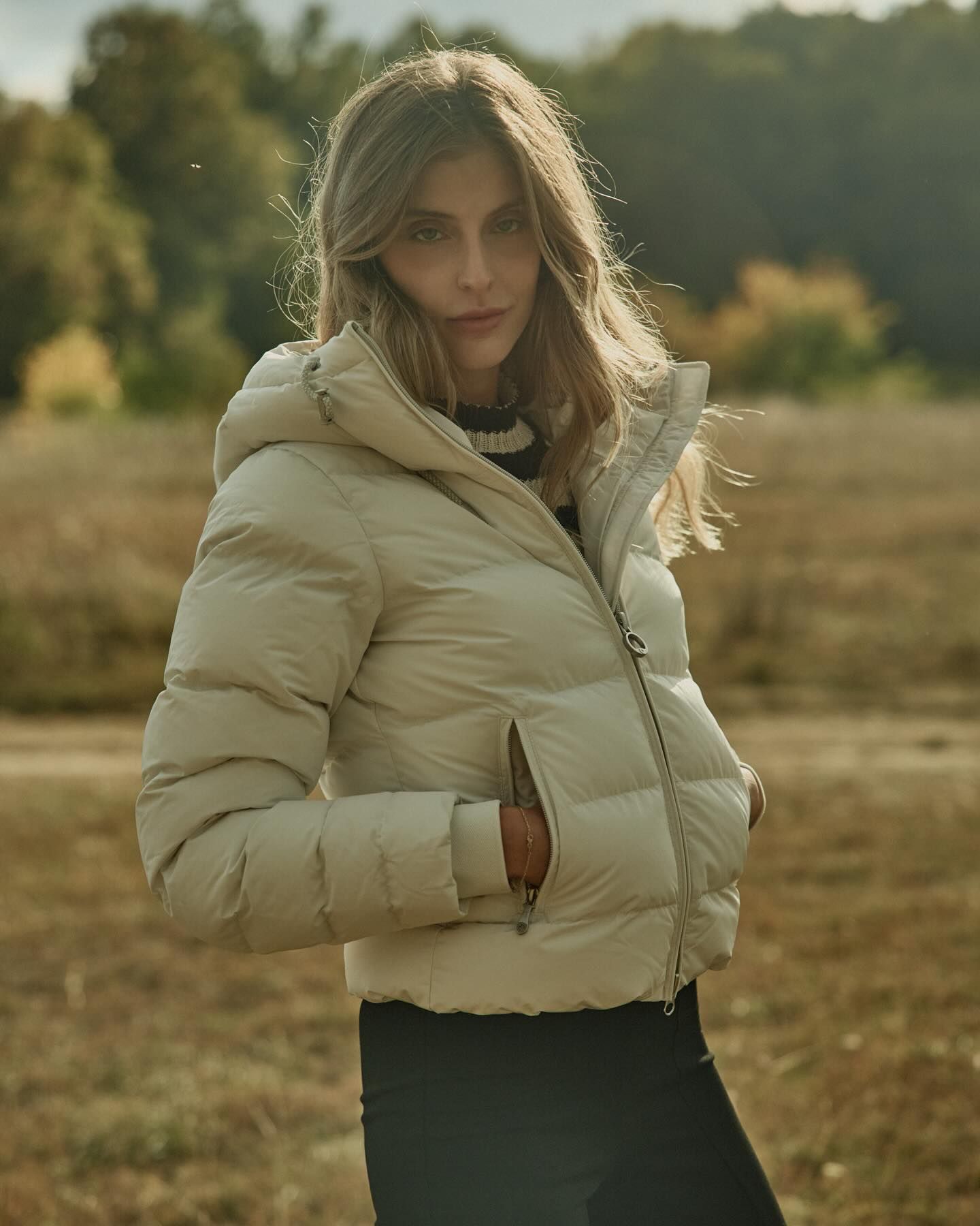 The popular Cordoba Long is now available in a short version. Shorter, lighter, yet just as warm and comfortable. ❄️ Available only in store at Outlet Collection at Niagara. 🛍️ #wellensteyn #wellensteyncanada #style #fashion #summerfashion #outerwear #outletcollectionatniagara #mensfashion #womensfashion #streetstyle #fashioncanada #jacket #falljacket